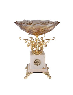 Ваза для фруктов на ножке